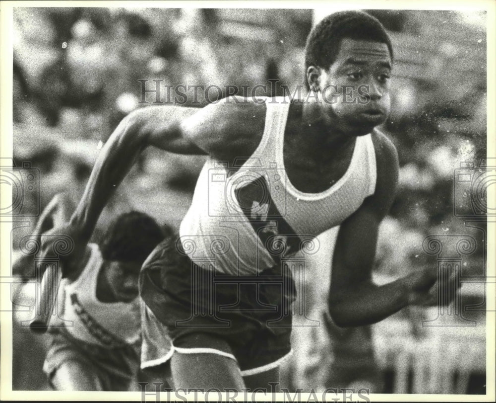 Press Photo Madison High School relay runner Michael Deckert - sas00502- Historic Images