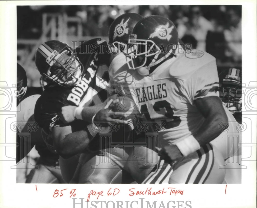 1990 Press Photo Southwest Texas and North Texas play a college football game- Historic Images