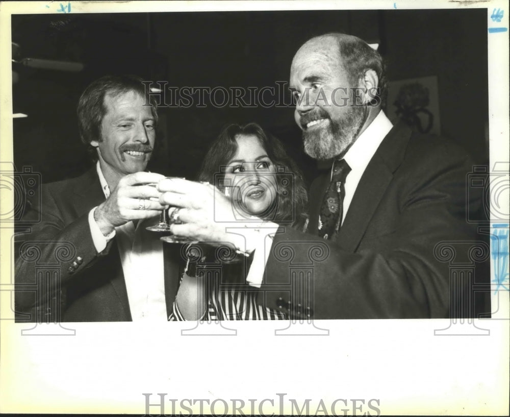 Press Photo Bill O&#39;Bryant, Shelia Watson and Tommy West at a party - sas00720- Historic Images