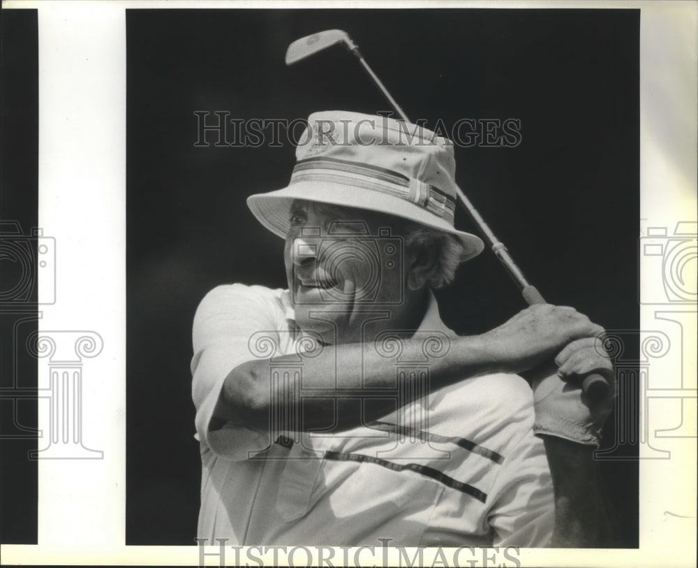 1988 Press Photo Golfer Gus Medina at the San Antonio Senior City Amateur- Historic Images