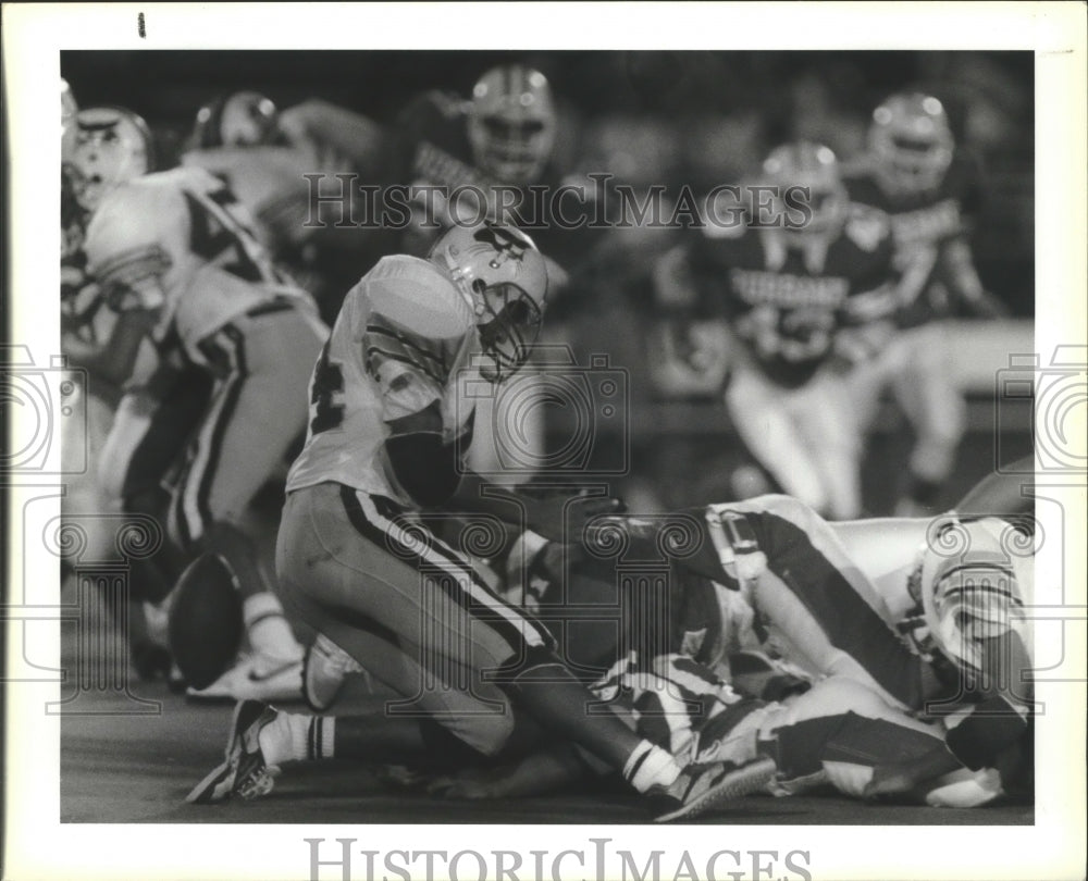 1988 Press Photo South San and Burbank clash in a high school football game- Historic Images