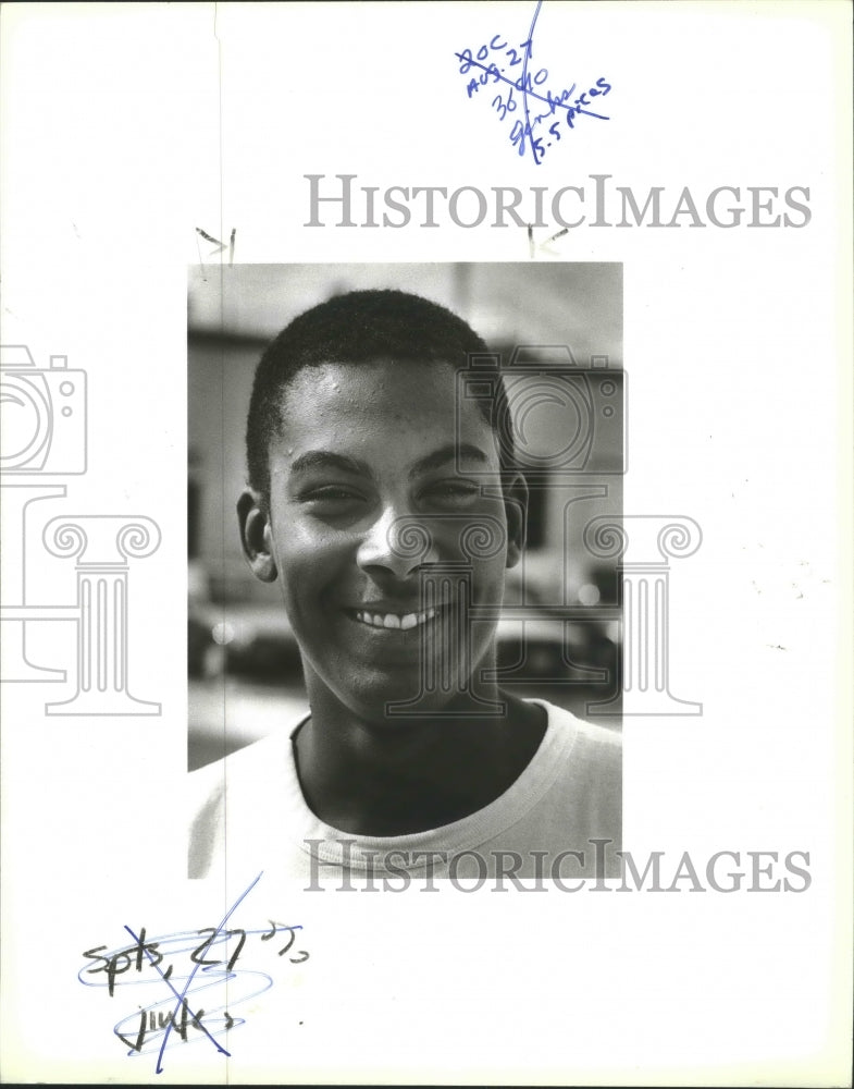 1988 Press Photo Judson High School football player Michael Jinks - sas00878- Historic Images