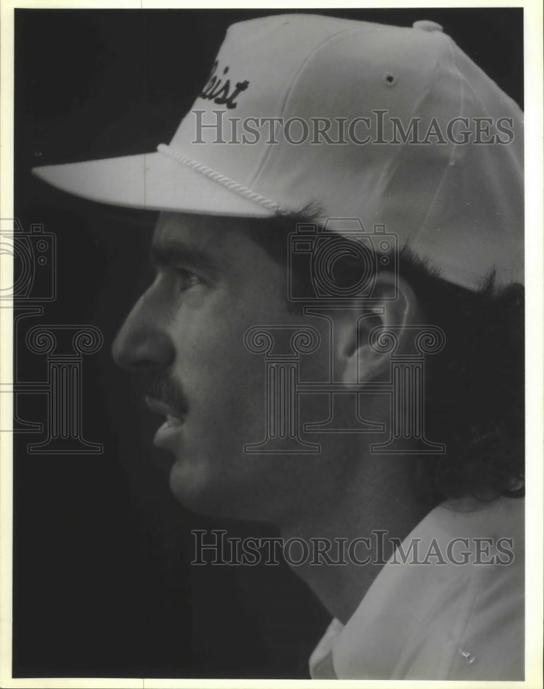 Press Photo PGA Tour golfer Corey Pavin watches a shot during the Texas Open- Historic Images