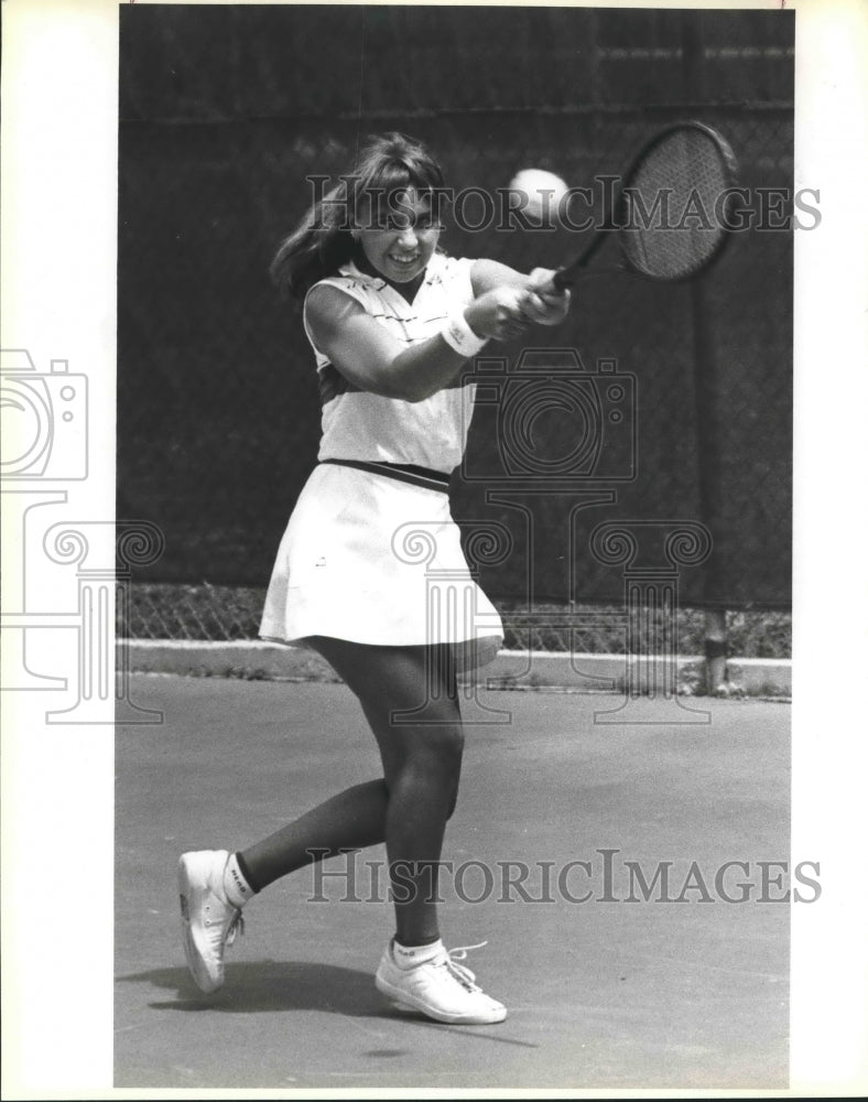 1983 Press Photo Julie Kaczmarek plays in a U.S. Tennis Association match- Historic Images