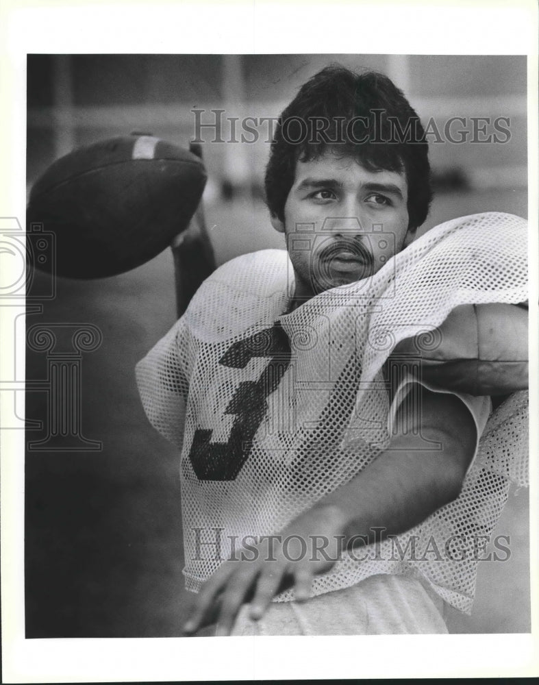 1987 Press Photo Wheatley High School football player Horace Lopez - sas01058- Historic Images