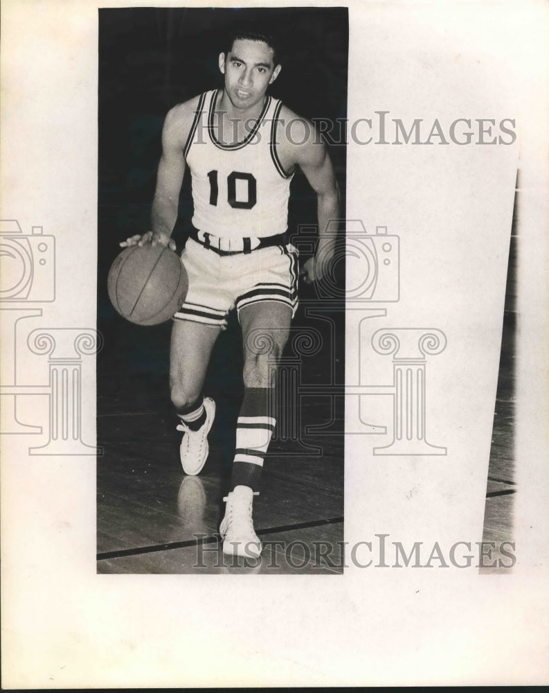 1965 Press Photo Trinity University basketball player Roy Gamez - sas01078- Historic Images