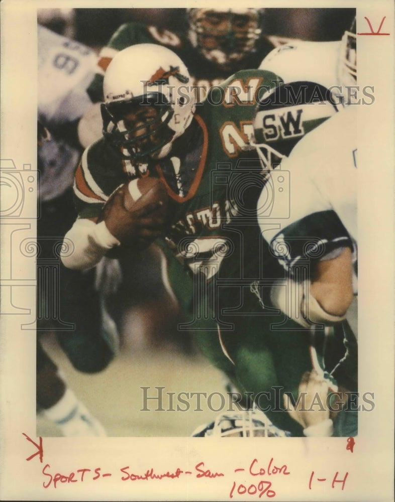 1990 Press Photo Sam Houston High football player Vincent Yates vs. Southwest- Historic Images