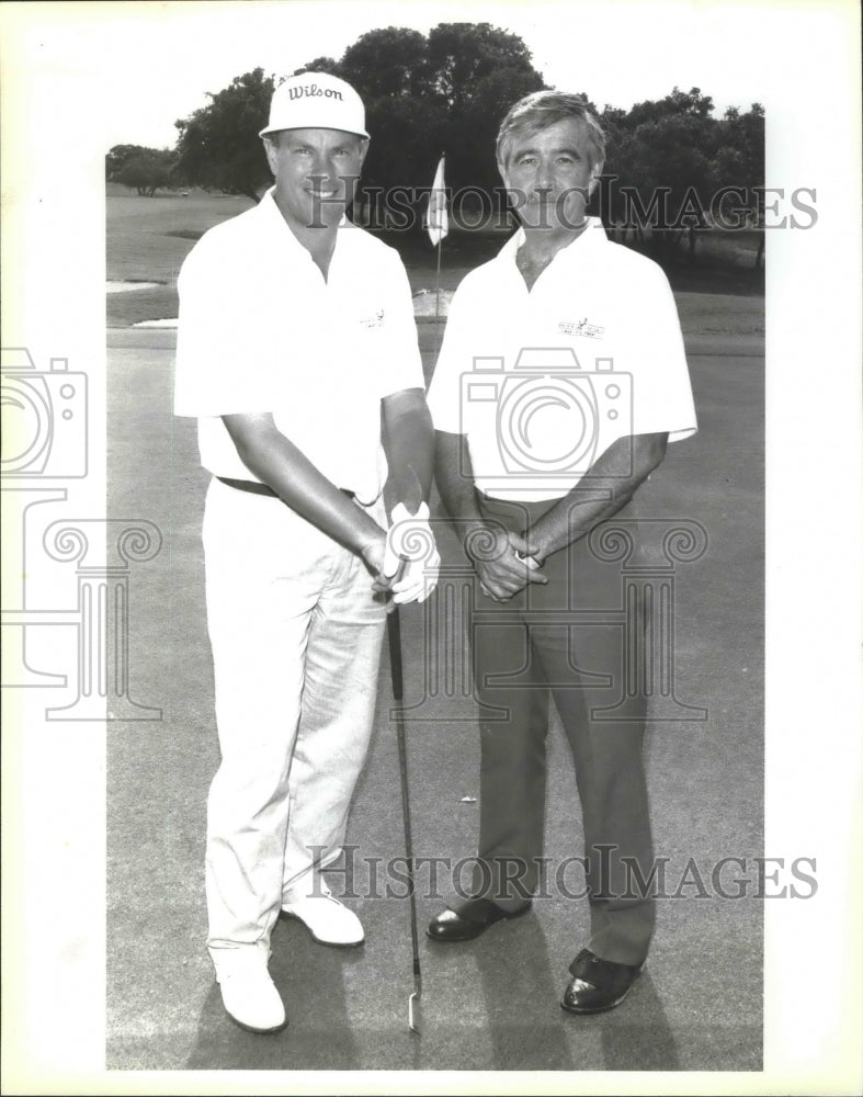 1990 Press Photo PGA Tour golfer David Ogrin and John Anthis at Fair Oaks- Historic Images