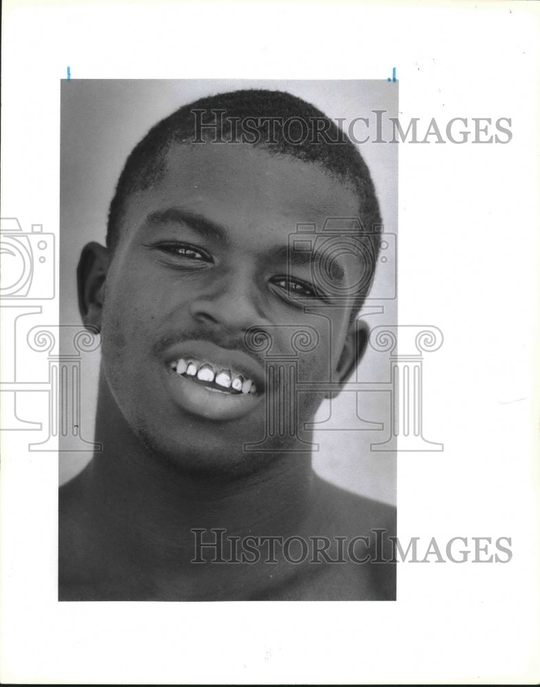 1988 Press Photo Fox Tech High School football player James Smith - sas01444- Historic Images