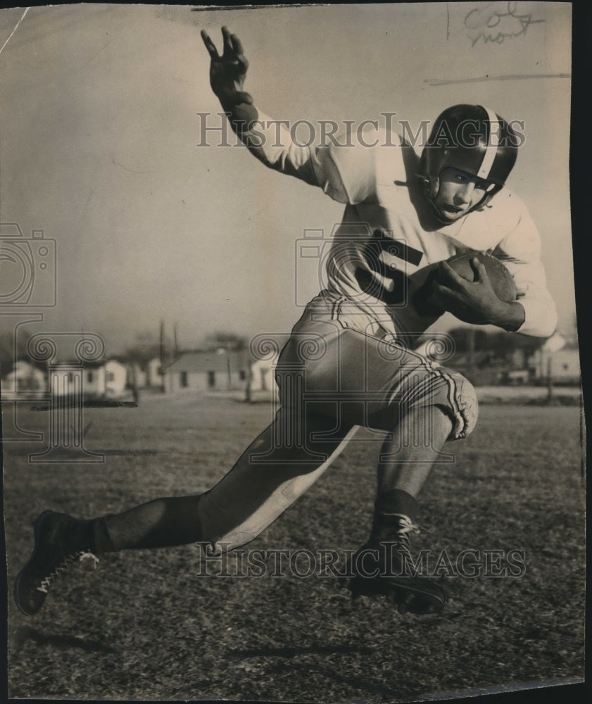 1948 Press Photo New Braunfels High School football player Harvey Pape- Historic Images