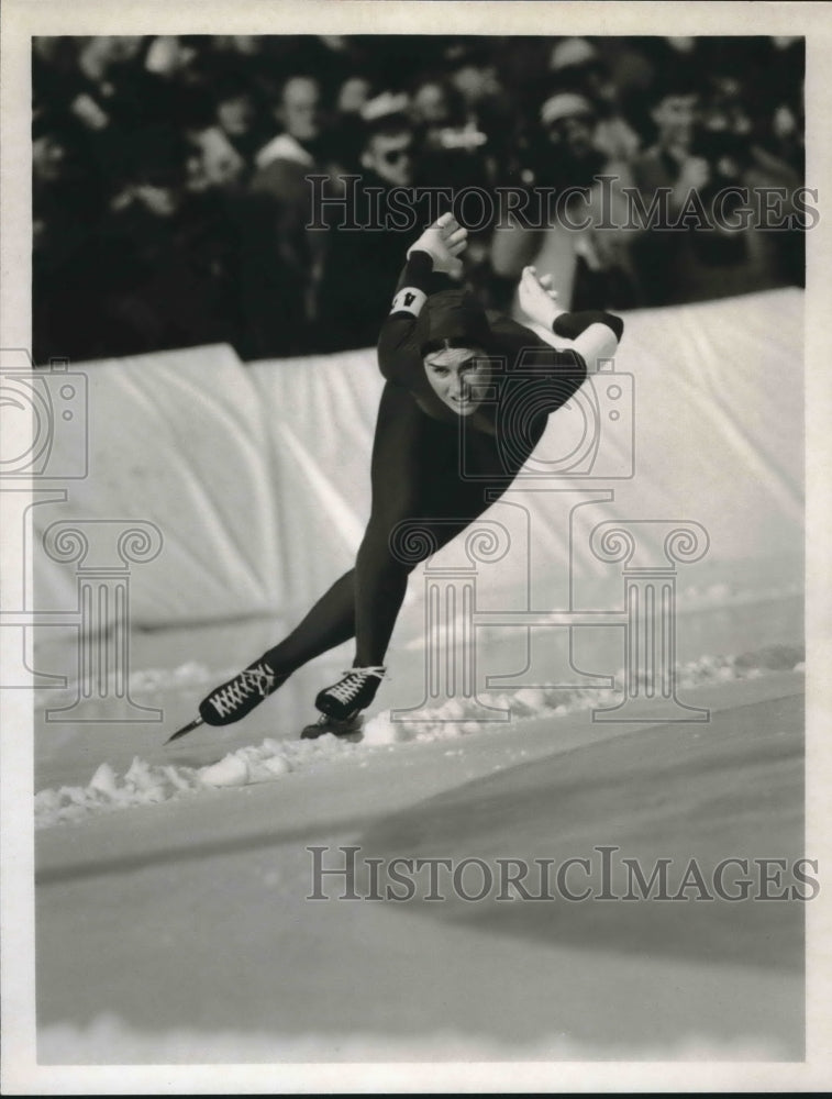 1980 Press Photo Olympic speed skater and TV analyst Sheila Young Ochowicz- Historic Images