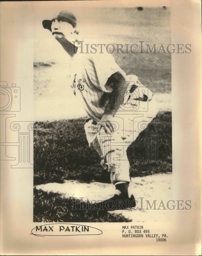 1975 Press Photo Baseball clown Max Patkin - sas01810- Historic Images