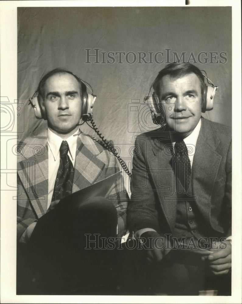 1975 Press Photo NBC college basketball analysts Billy Packer and Dick Enberg- Historic Images