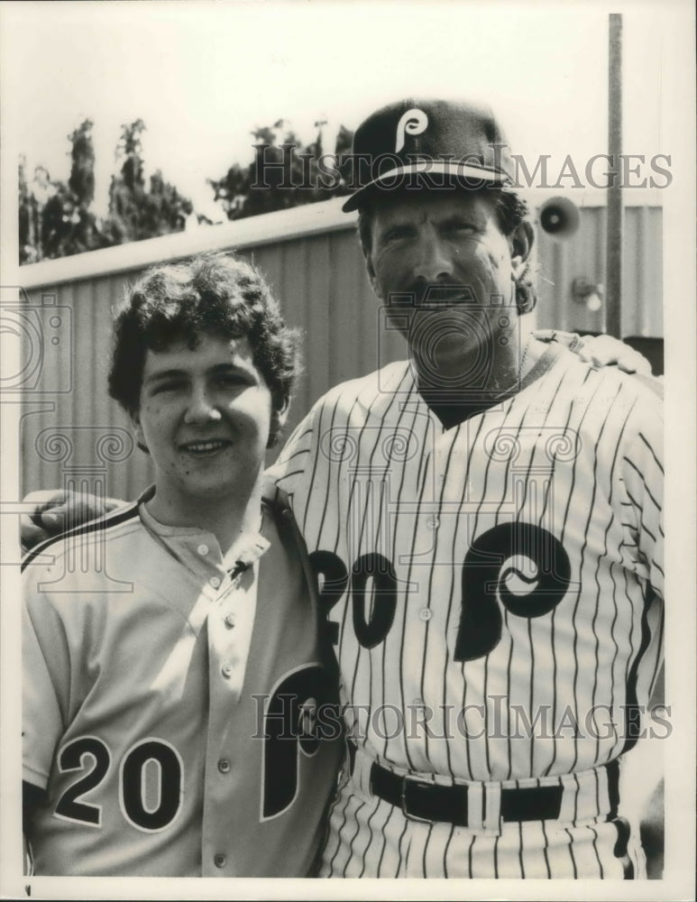 1988 Press Photo Mike Schmidt with "Sports Fantasy" participant Michael Boylan- Historic Images