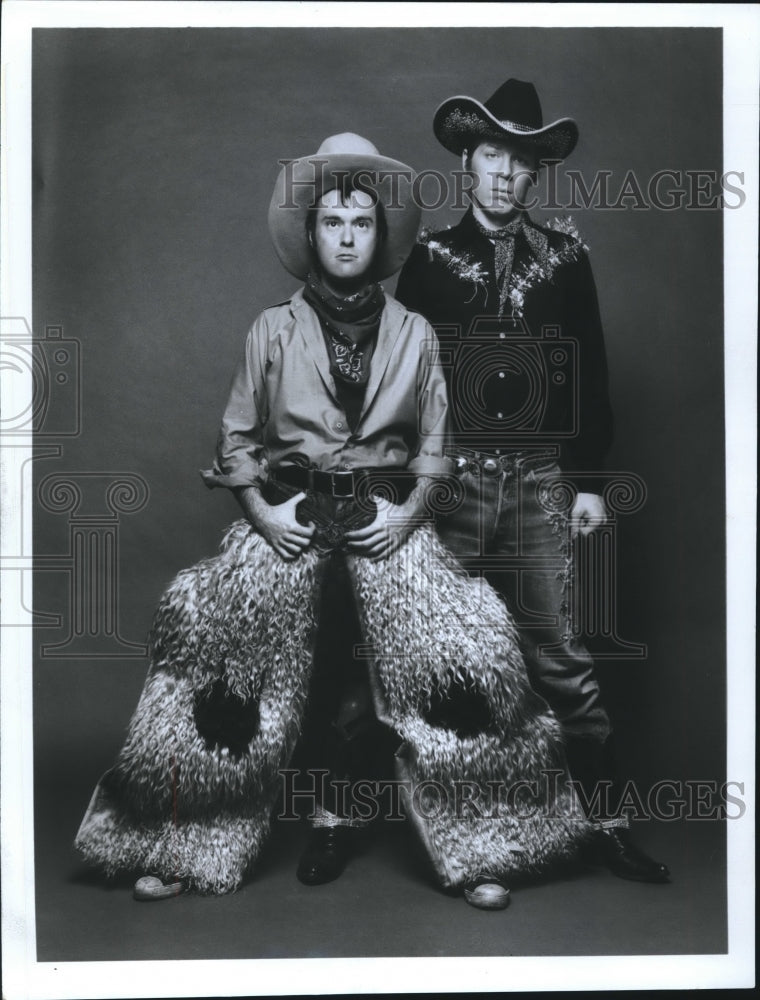 Press Photo "Laverne & Shirley" stars Michael McKean, right, and David Lander- Historic Images