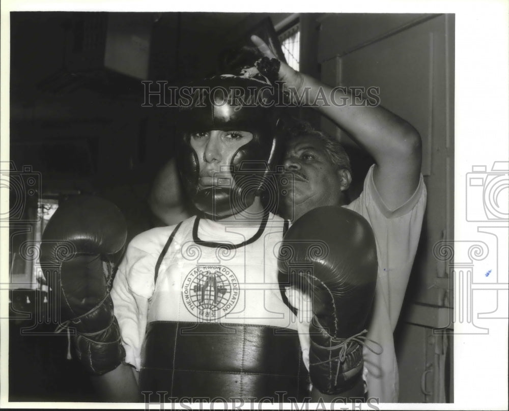 1993 Press Photo Misty Friedman, female boxer training, Zarzamora Gym- Historic Images