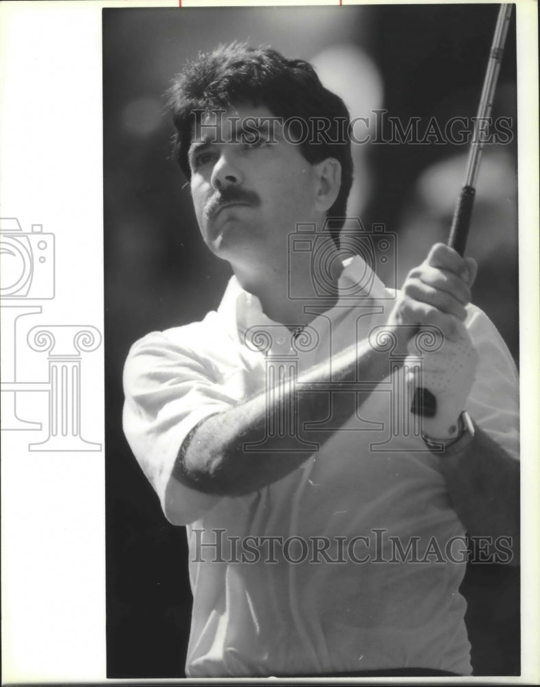 1988 Press Photo PGA Tour golfer David Frost tees off on No. 7 - sas02834- Historic Images