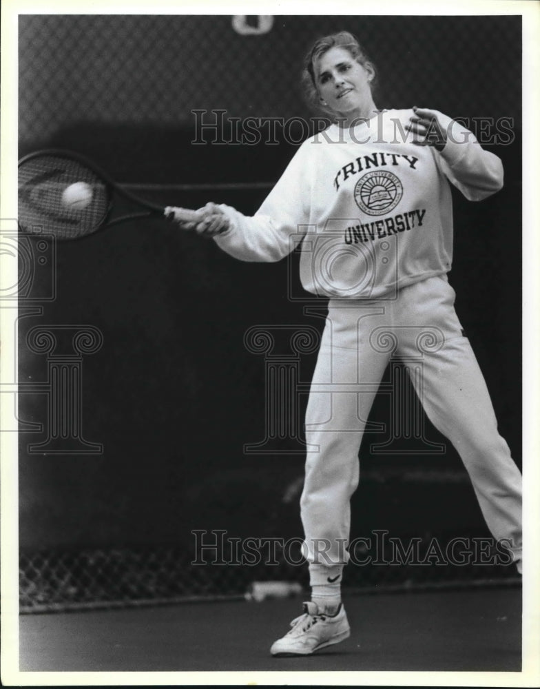 1988 Press Photo Trinity tennis player Jane Holdrum - sas02881- Historic Images