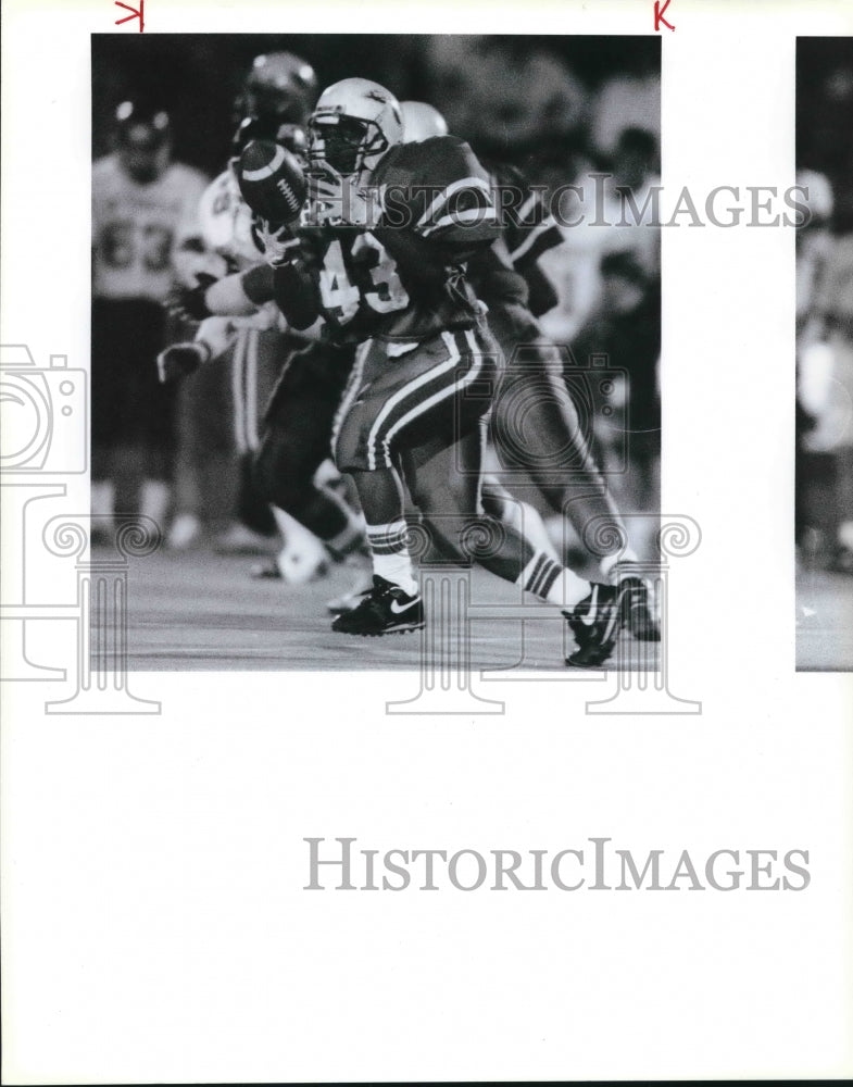 1990 Press Photo Aritis Nance, High School Football Player at Southwest Game- Historic Images