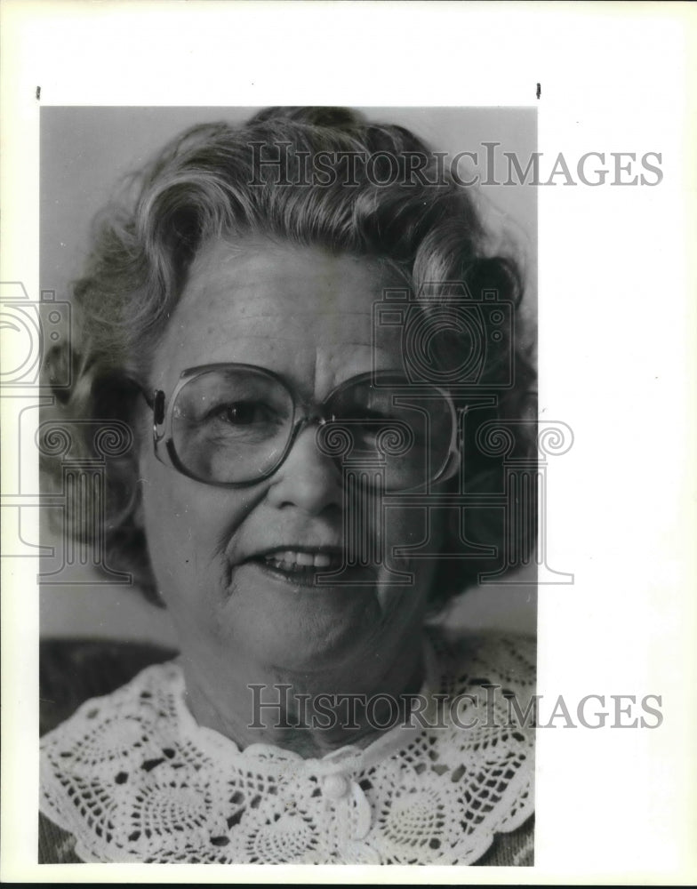 1987 Press Photo Ruth Lessing, Baseball Player - sas03128- Historic Images