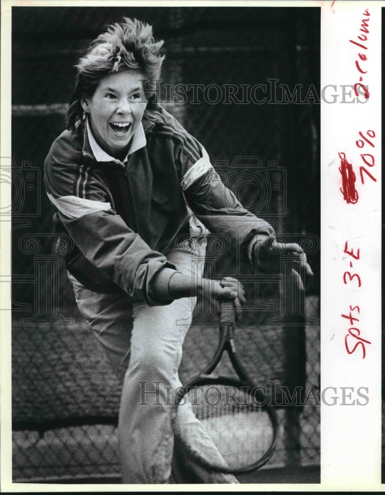 1987 Press Photo Brenda Schultz, College Tennis Player at Thousand Oaks Club- Historic Images