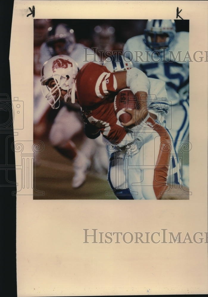 1988 Press Photo Danny Martinez, Burbank High School Football Player at Game- Historic Images