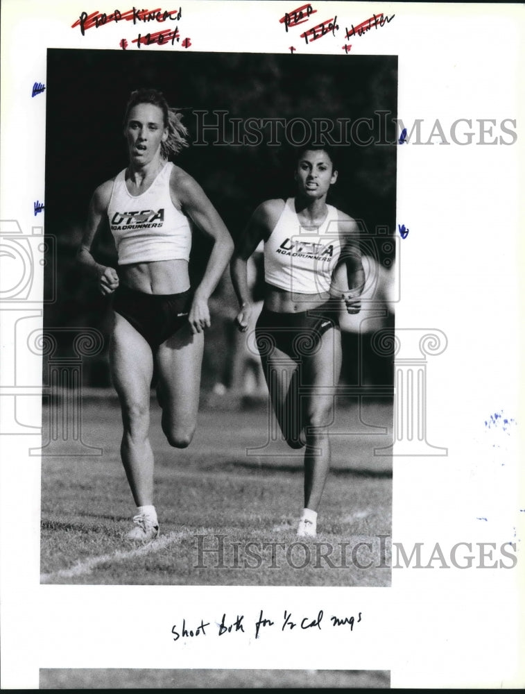 1990 Press Photo University of Texas San Antonio Cross Country Track Runners- Historic Images