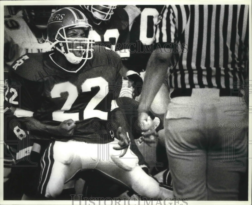 1992 Press Photo Robert Price, Roosevelt High School Football Player at Game- Historic Images