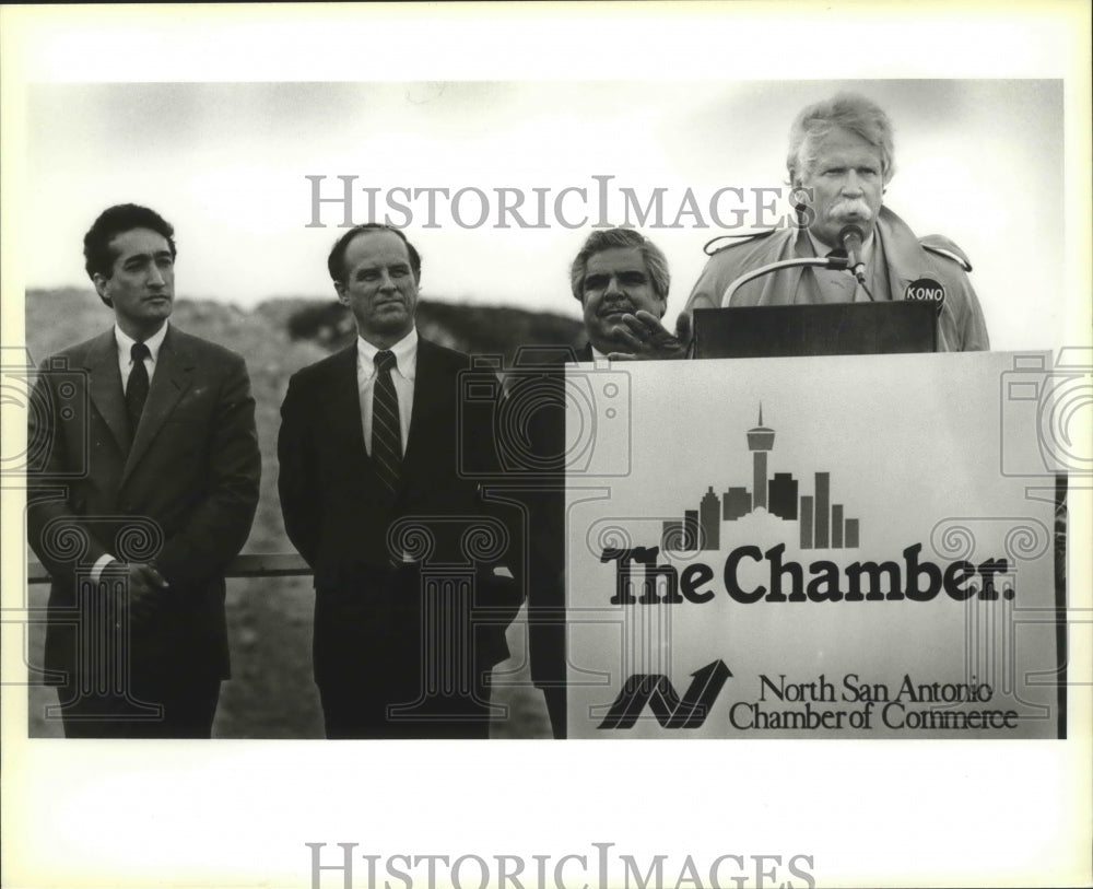 1987 Press Photo Ralph Bender at Chamber of Commerce Highway 151 Opening- Historic Images