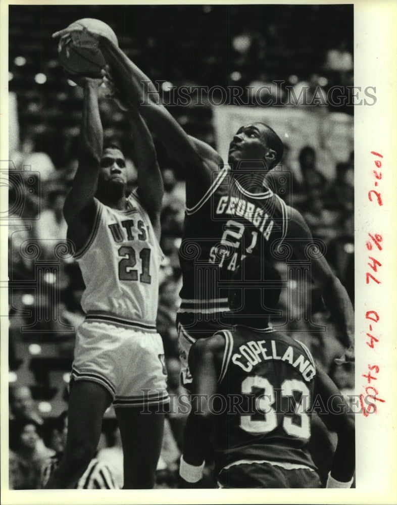 1988 Press Photo Eric Cooper, Kevin Davis, & Lanard Copeland, College Basketball- Historic Images