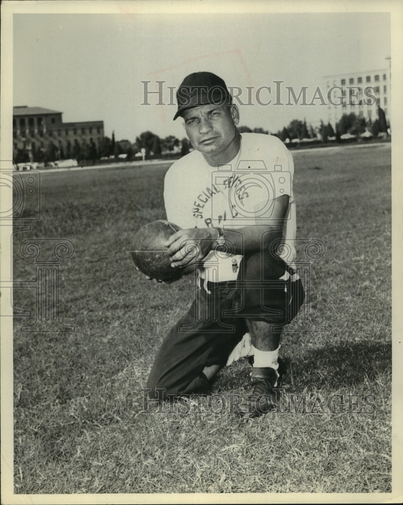 Press Photo Leaton Cofield, Football - sas04657- Historic Images