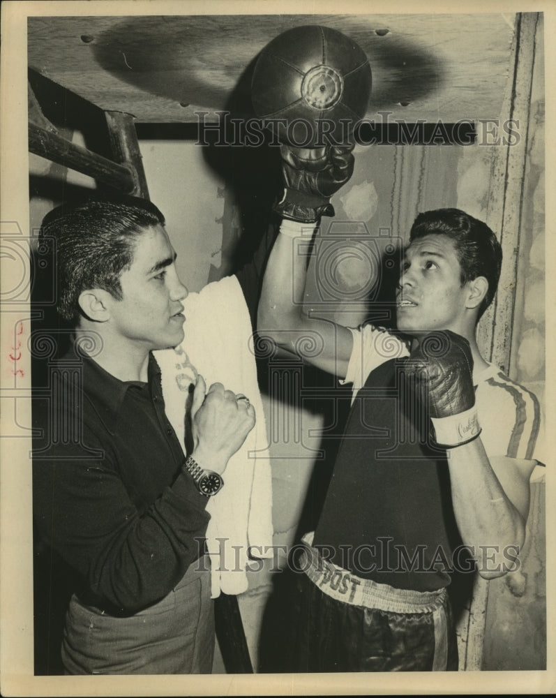 Press Photo Boxer warming up with his trainer - sas04723- Historic Images