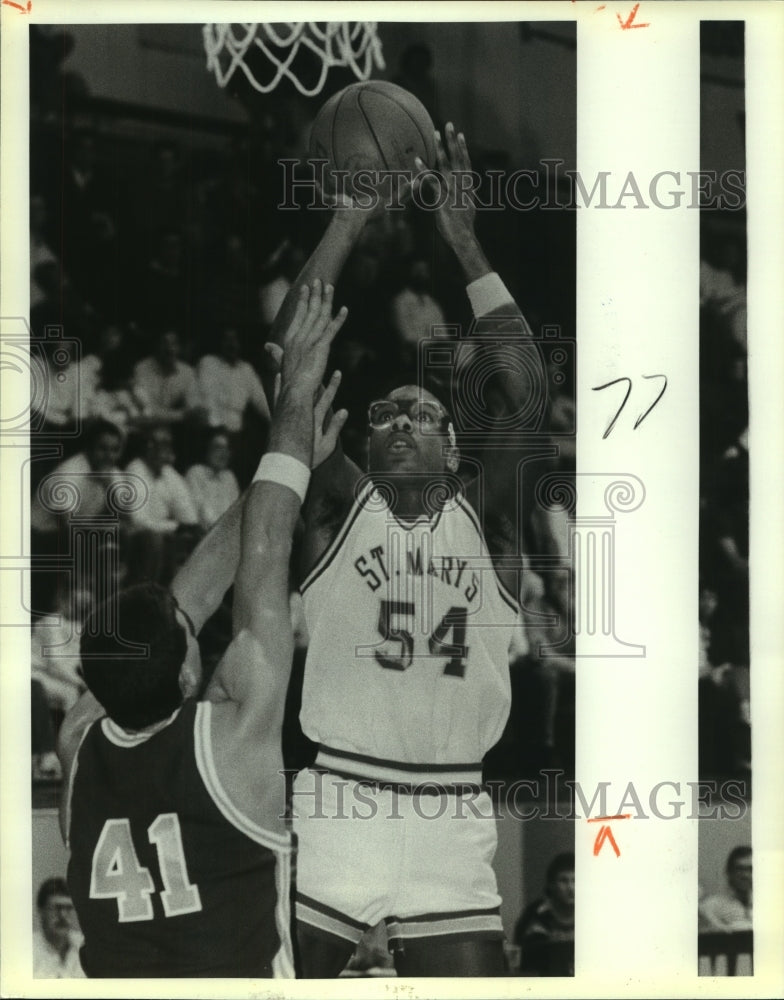 1989 Press Photo Joe Baker, St. Mary&#39;s College Basketball Player at Baylor Game- Historic Images