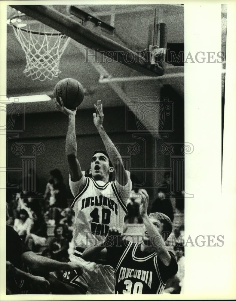 1989 Press Photo Incarnate Word and Concordia College Basketball Players at Game- Historic Images