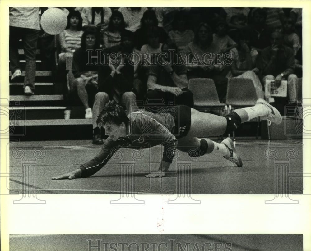 Press Photo College Volleyball - sas05150- Historic Images