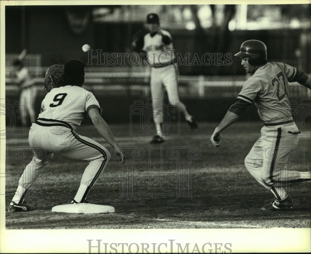 1984 Press Photo Michael Metzler & Robert Kempf, College Baseball - sas05682- Historic Images
