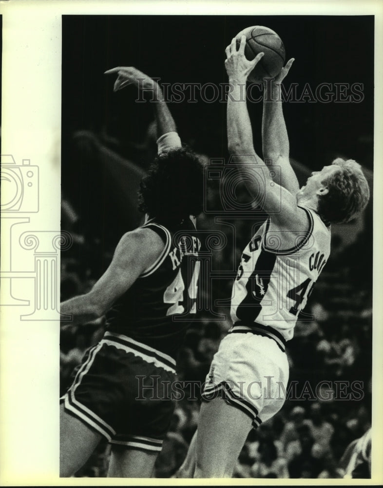 1985 Press Photo Jeff Cook & Rich Kelley, Spurs & Jazz Basketball - sas05923- Historic Images