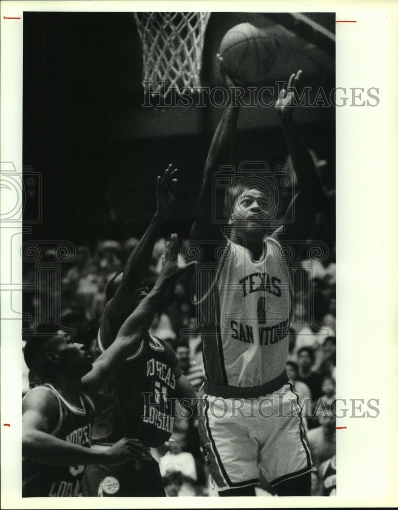 1992 Press Photo Texas-San Antonio plays college basketball vs. NE Louisiana- Historic Images