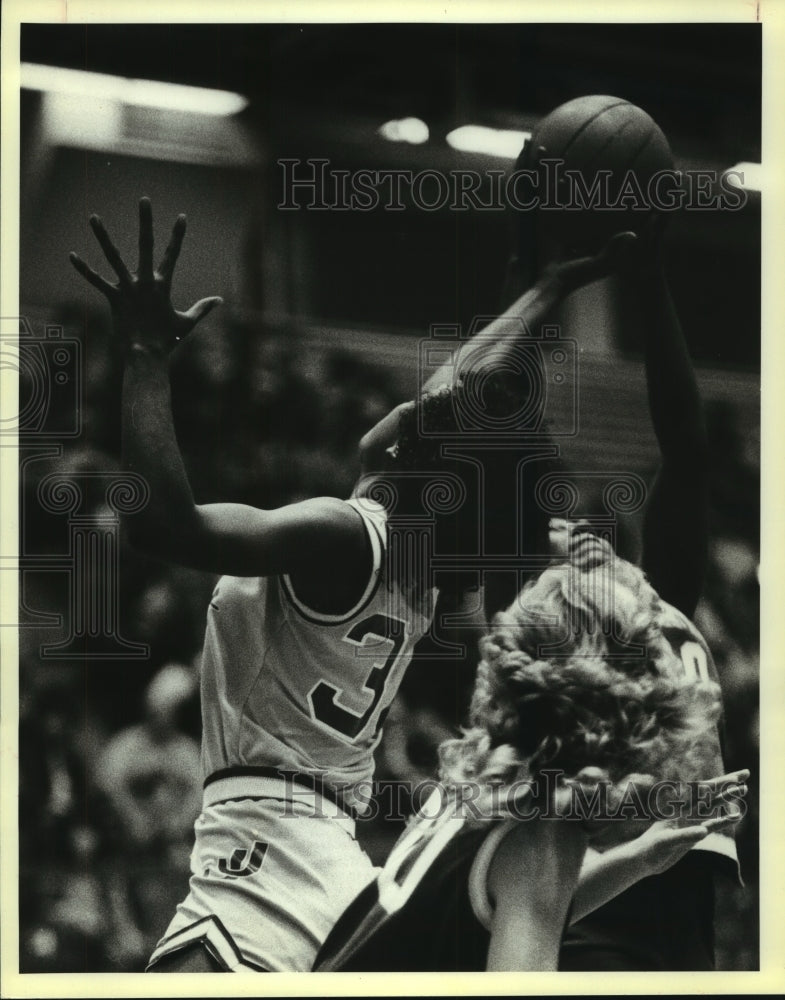 1985 Press Photo Davis & Tucker, Jay vs Holmes High School Basketball- Historic Images