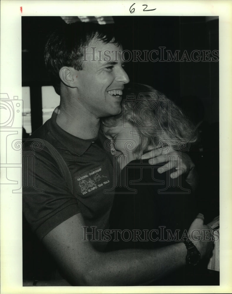 1988 Press Photo Harvey Cain, Athlete &amp; Claudia White, Administrator, Pentathlon- Historic Images