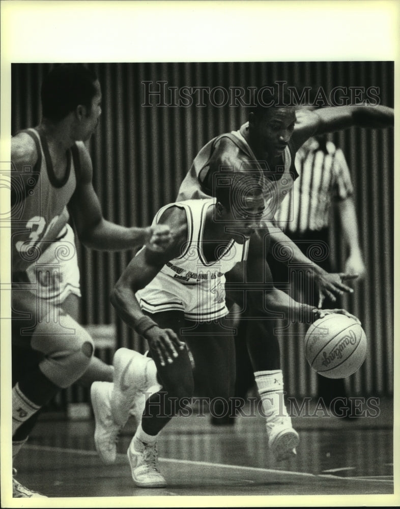 1984 Press Photo Prairie View at UTSA, UTSA #11 Gary Payne, Basketball- Historic Images