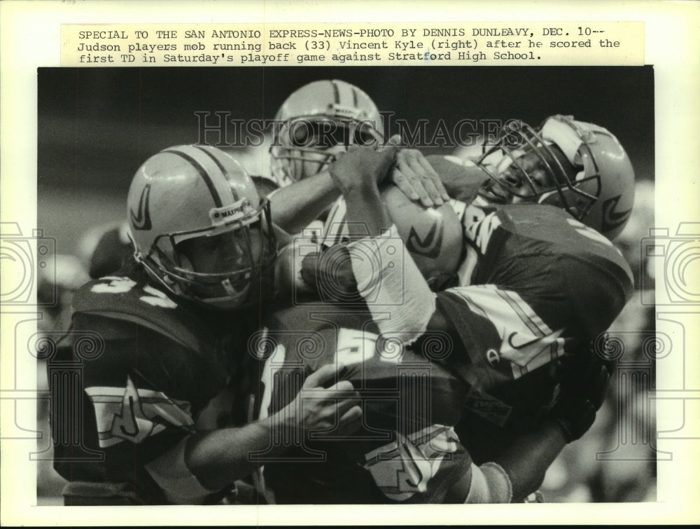 1988 Press Photo Judson High School Football Players Tackle Stratford Player- Historic Images