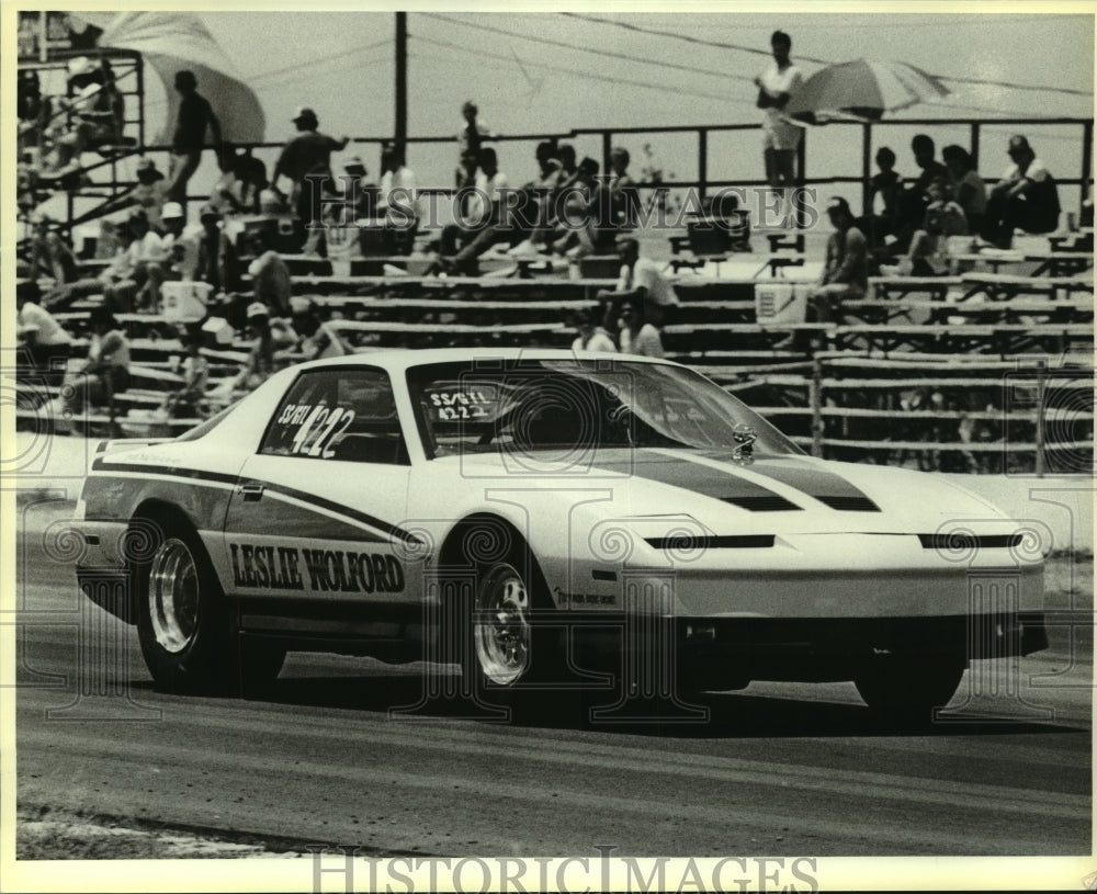 1986 Press Photo Leslie Wolford Drag Racing Car at Alamo Dragway Track- Historic Images