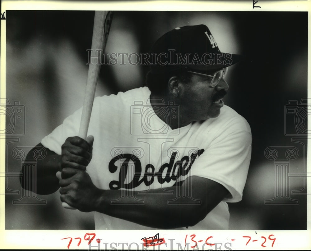 1990 Press Photo Tommy Davis, Ex-Dodgers Baseball Player at Missions' Game- Historic Images