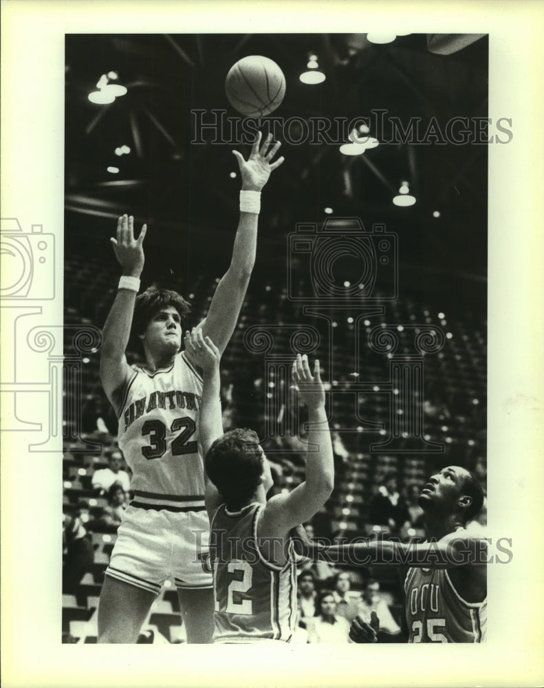 1983 Press Photo Rick Doyle, San Antonio College Basketball Player at Game- Historic Images