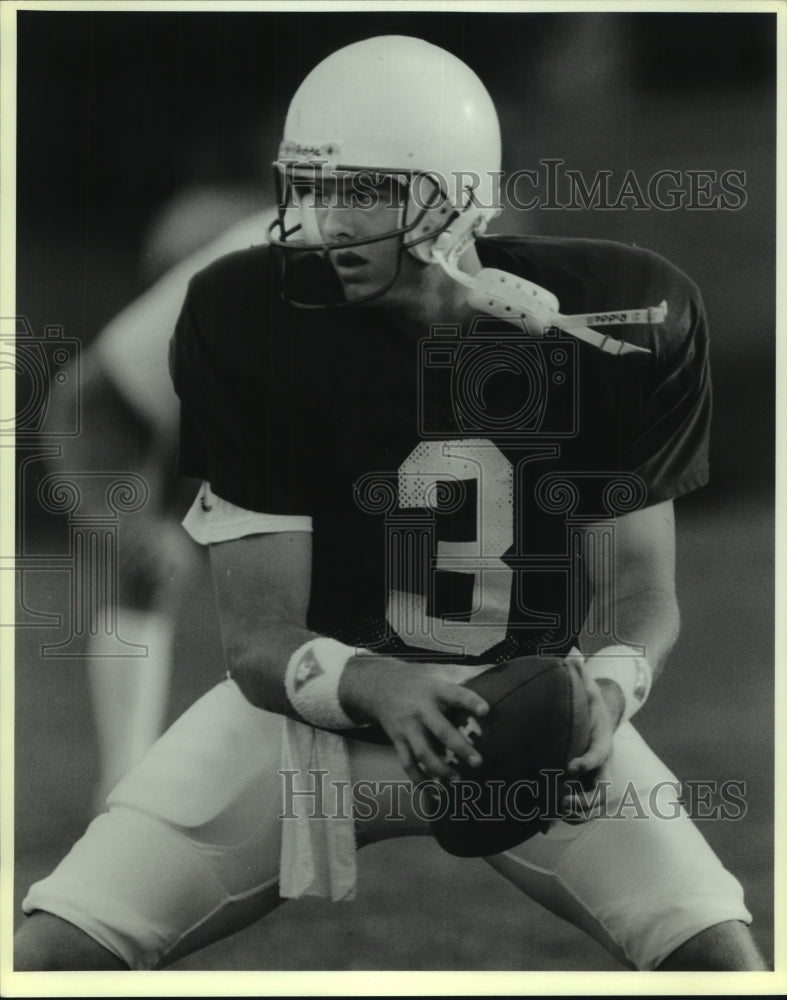 1990 Press Photo David Dacus, Football Player at Houston Oilers Training Camp