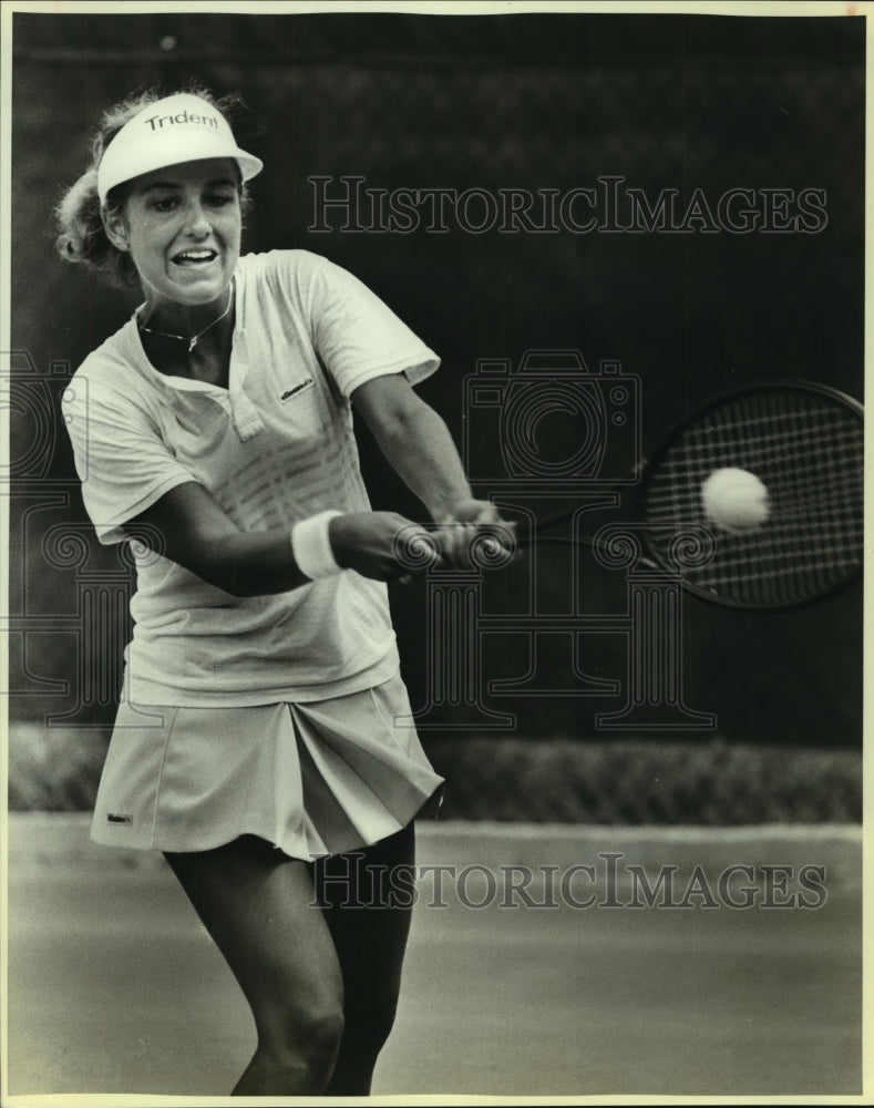 1985 Press Photo Leslie Reed, South Carolina Tennis Player at Saint Mary&#39;s- Historic Images