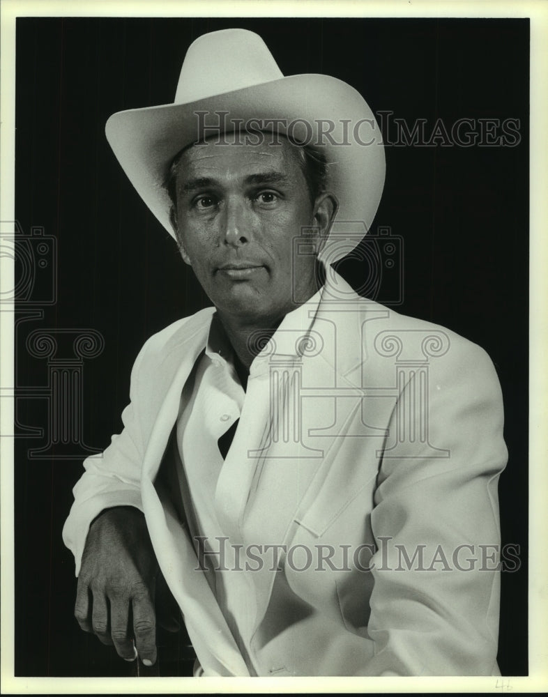 1989 Press Photo Bill Cravens, San Antonio Speedway Manager - sas07264- Historic Images