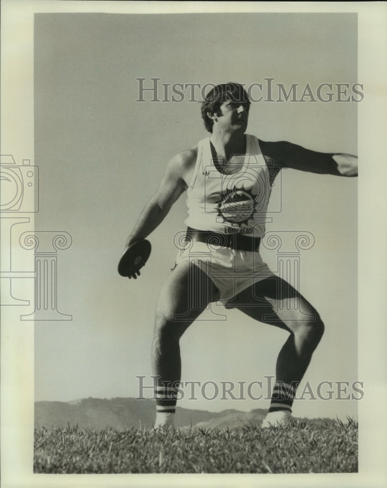 Press Photo John Powerll, World Champion Discuss Thrower on &quot;Olympic Champions&quot;- Historic Images