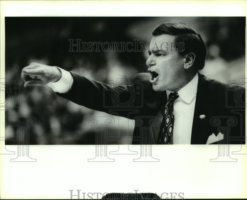 1990 Press Photo Ken Burmeister, University Texas San Antonio Basketball Coach- Historic Images